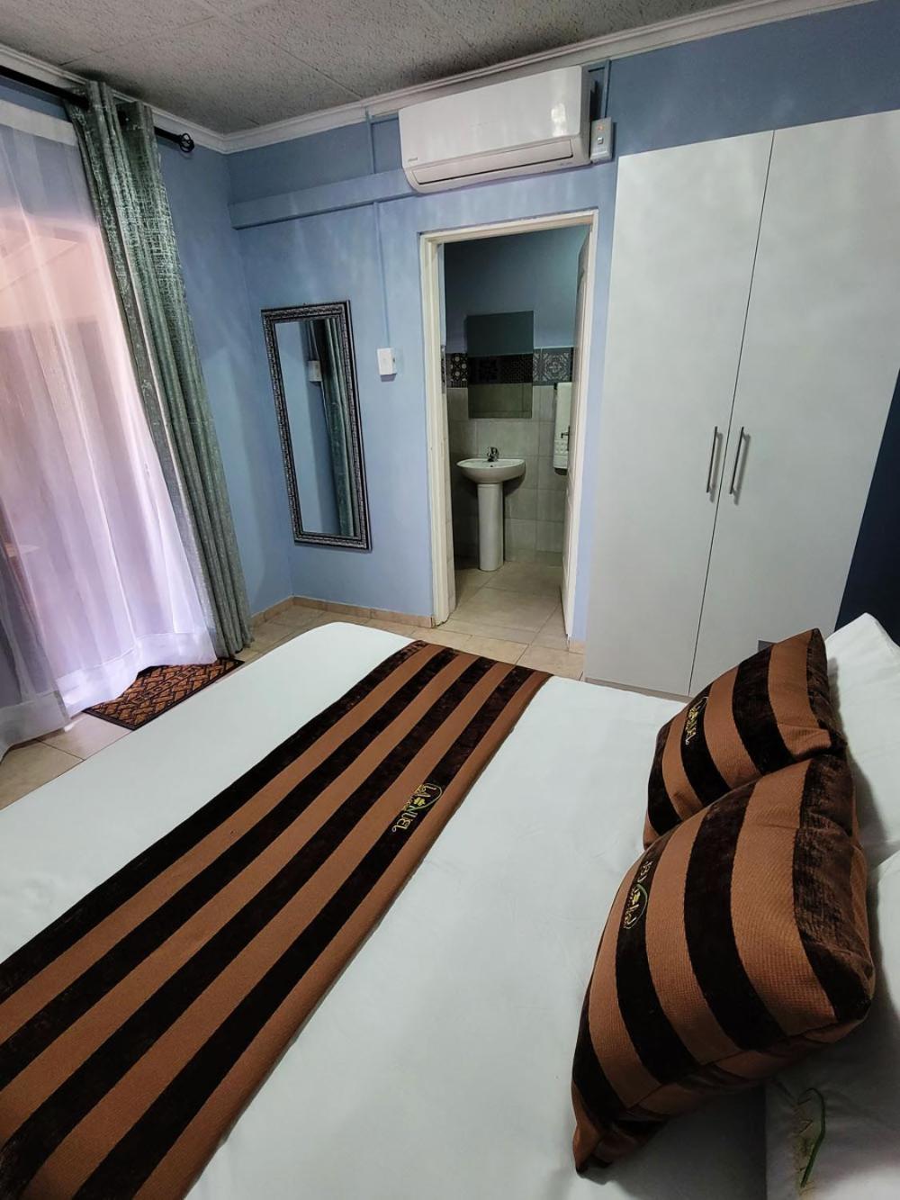 La-Nuel Guest Lodge Боксбург Экстерьер фото